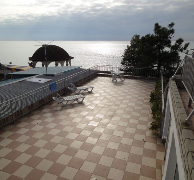 Отдых на побережье Чёрного моря. Выбирай и бронируй: Гостиницу, Квартиру или Коттедж, Цены, фотографии, отзывы туристов, контакты.