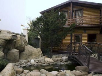 Куда поехать этим летом на море, какой курорт выбрать.. на сайте Лазарум вы найдете много интересного, почитаете отзывы, забронируете жиль..